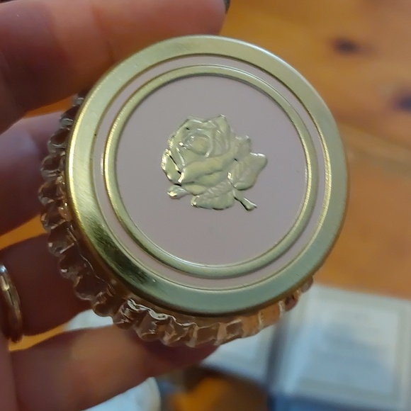 Lot Of 2 Vintage Avon Cream Sachet Perfume Glass Jars Solid - Picture 3 of 7